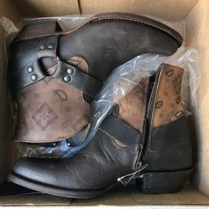 JB Dillon ankle boots size 8.5